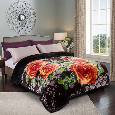 Red Rose Floral Pattern Blanket No. 2 for Classic Bedroom Decor