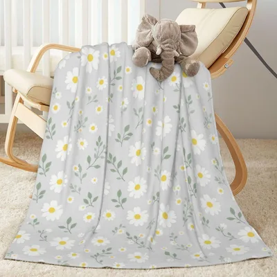 White Daisy Flowers Pattern Blanket for Cozy Floral Home Decor