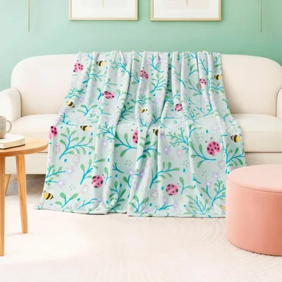 Bees and Ladybugs Pattern Blanket: Garden Insect Design
