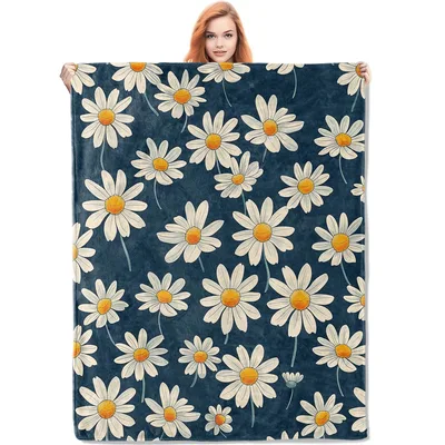 White Daisies on Navy Blanket: Classic Floral Throw Design