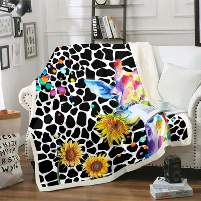 Sunflowers Animal Print Pattern Blanket: Giraffe and Floral Art