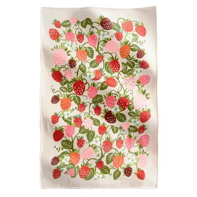 Strawberry Vines Pattern Blanket: A Botanical Print for Garden Lovers