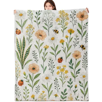 Spring Daisies and Bees Blanket: Botanical Floral Throw