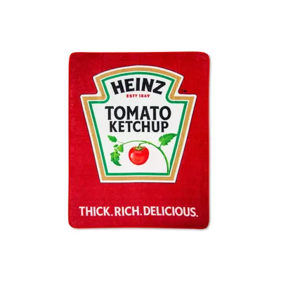 Throw Tomatoes: A Classic Ketchup Label Design for Foodies