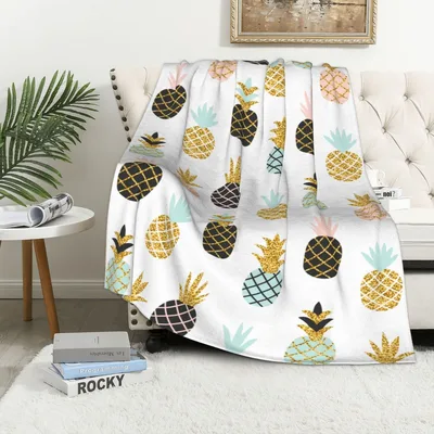 Pineapple Pattern Blanket: Glittery Gold and Mint Tropical Print