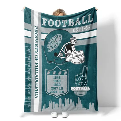 Football Helmet Vintage Skyline Blanket
