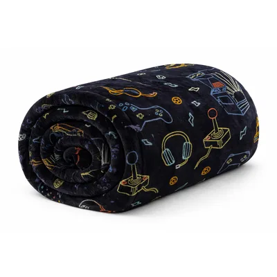 Game Controllers Pattern Blanket: Retro Gaming Gear Design