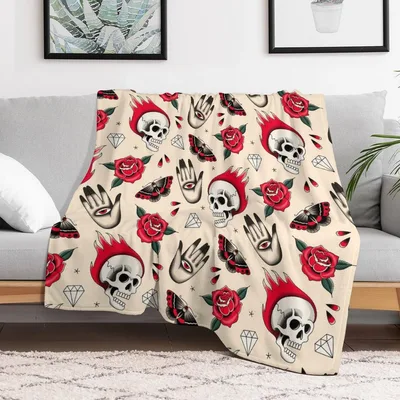 Skulls and Roses Pattern Blanket: Flaming Skulls and Tattoo Art Design