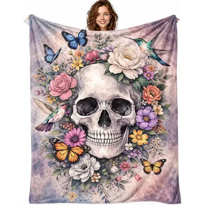 Skull with Roses Blanket: Gothic Skull and Floral Art Design