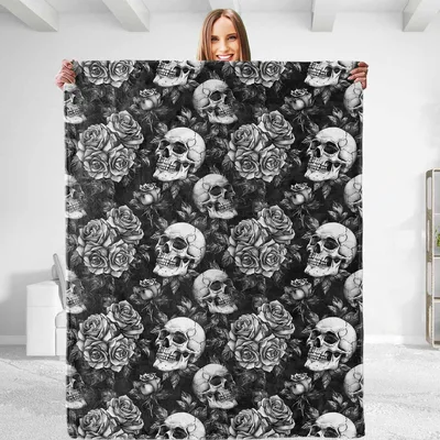 Skulls and Roses Pattern Blanket No. 2 – Skulls