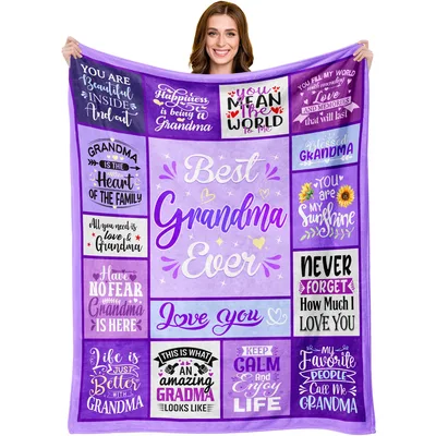 Best Grandma Ever Quotes Blanket: Purple Patchwork Design
