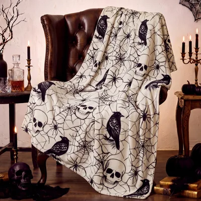 Gothic Halloween Skulls Blanket: Spooky Skulls and Crows Design