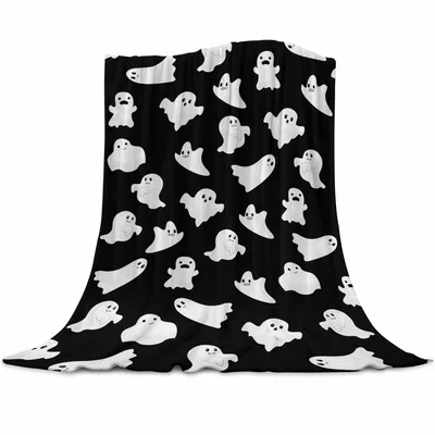 Cute Ghost Pattern Blanket: Spooky White Specters on Black