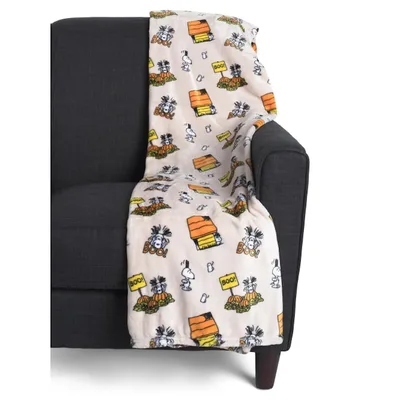 Boo Small Ghosts Pattern Blanket: Spooky Peanuts Halloween Throw