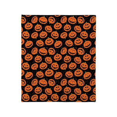 Halloween Pumpkin Pattern Blanket: A Festive Jack-O-Lantern Print
