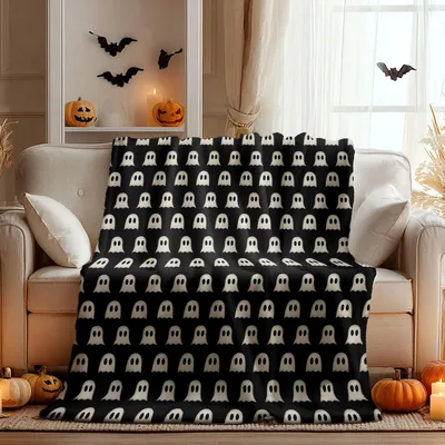 Cute Ghost Pattern Halloween Blanket for Spooky Season Coziness