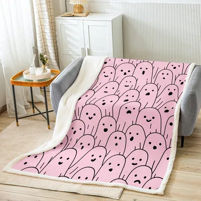 Cute Ghost Pattern Blanket: Pink Cartoon Haunt for Cozy Halloween