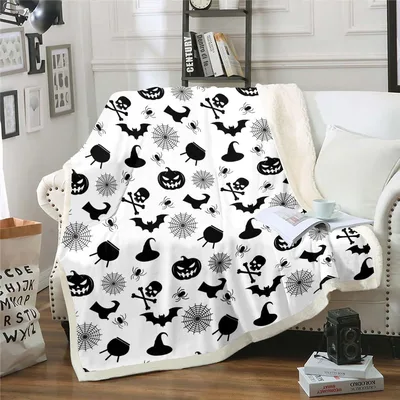 Halloween Bats Skulls Pattern Blanket for Spooky Season