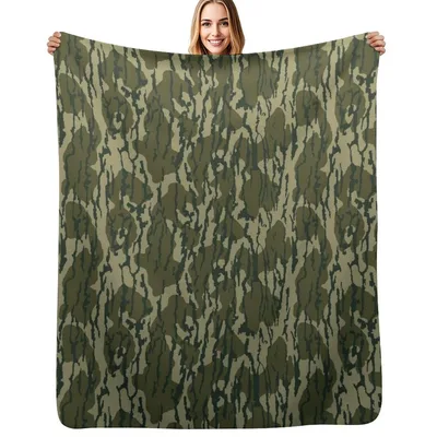 Woodland Bark Camo Pattern Blanket for Hunting Enthusiasts