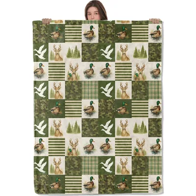 Wildlife Duck Deer Plaid Blanket with Camo and Plaid Patchwork Design