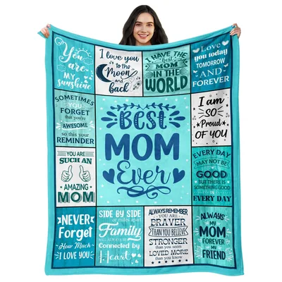 Mom Love Quotes Blanket featuring Best Mom Ever