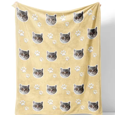 Cat Faces Paw Print Blanket: Grey Tabby Pattern on Warm Gold