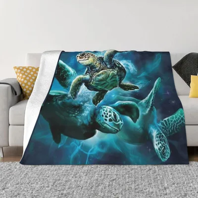 Sea Turtle Underwater Ocean Glow Blanket: Glowing Marine Life Design