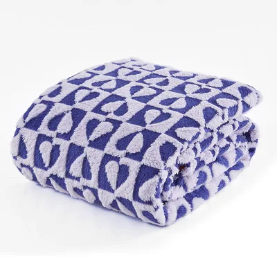 Geometric Hearts Pattern Blanket: Retro Checkered Heart Design