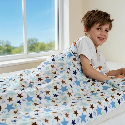 Blue and Gray Stars Blanket: A Classic Pattern for Kids
