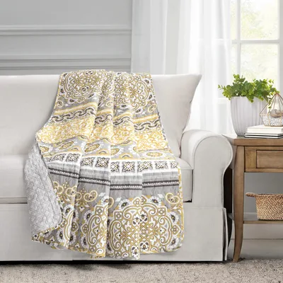 Gold Paisley Ornate Pattern Blanket for Boho Decor Lovers