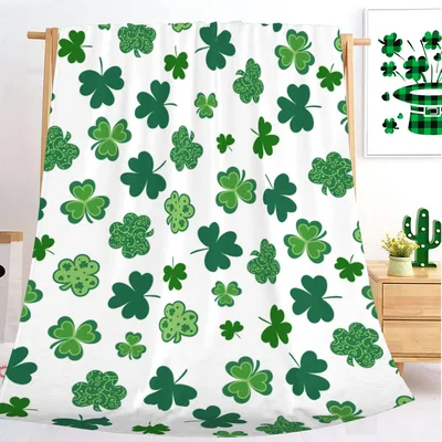 Shamrock Clover Pattern Blanket: Green Shamrocks for St. Patrick's Day