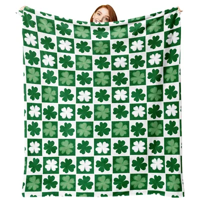 Shamrock Checkerboard Pattern Blanket: Lucky Clover Check Design