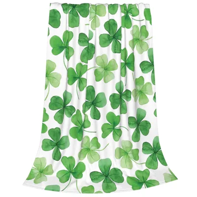 Shamrock Clover Pattern Blanket: Watercolor Green Shamrocks Throw