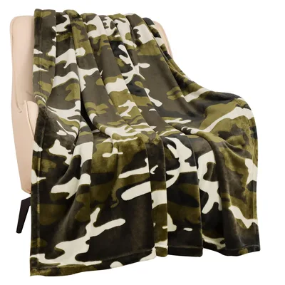 Olive Camo Blanket: Classic Military Pattern for Veterans and Hunters