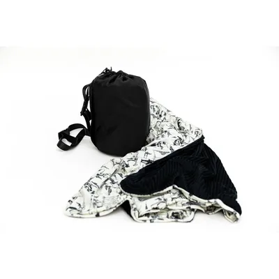 Western Cowboy Print Blanket: Travel Style with Carry Bag