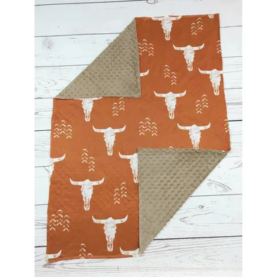 Longhorn Cow Skull Pattern Blanket: Rustic Western Design